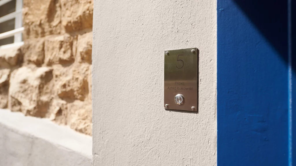 Psychotherapie & Hypnose Astrid Kukowski Göttingen Behandlung von Angst, Depressionen, Trauma, Zwang, Schmerzen, Psychosomatik mit ursachenorientierer Hypnose